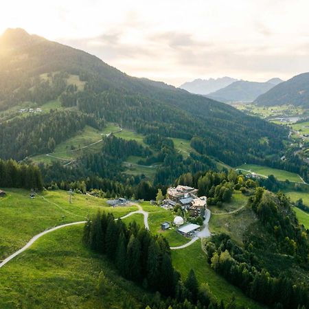 Holzhotel Forsthofalm Леоганг Екстериор снимка
