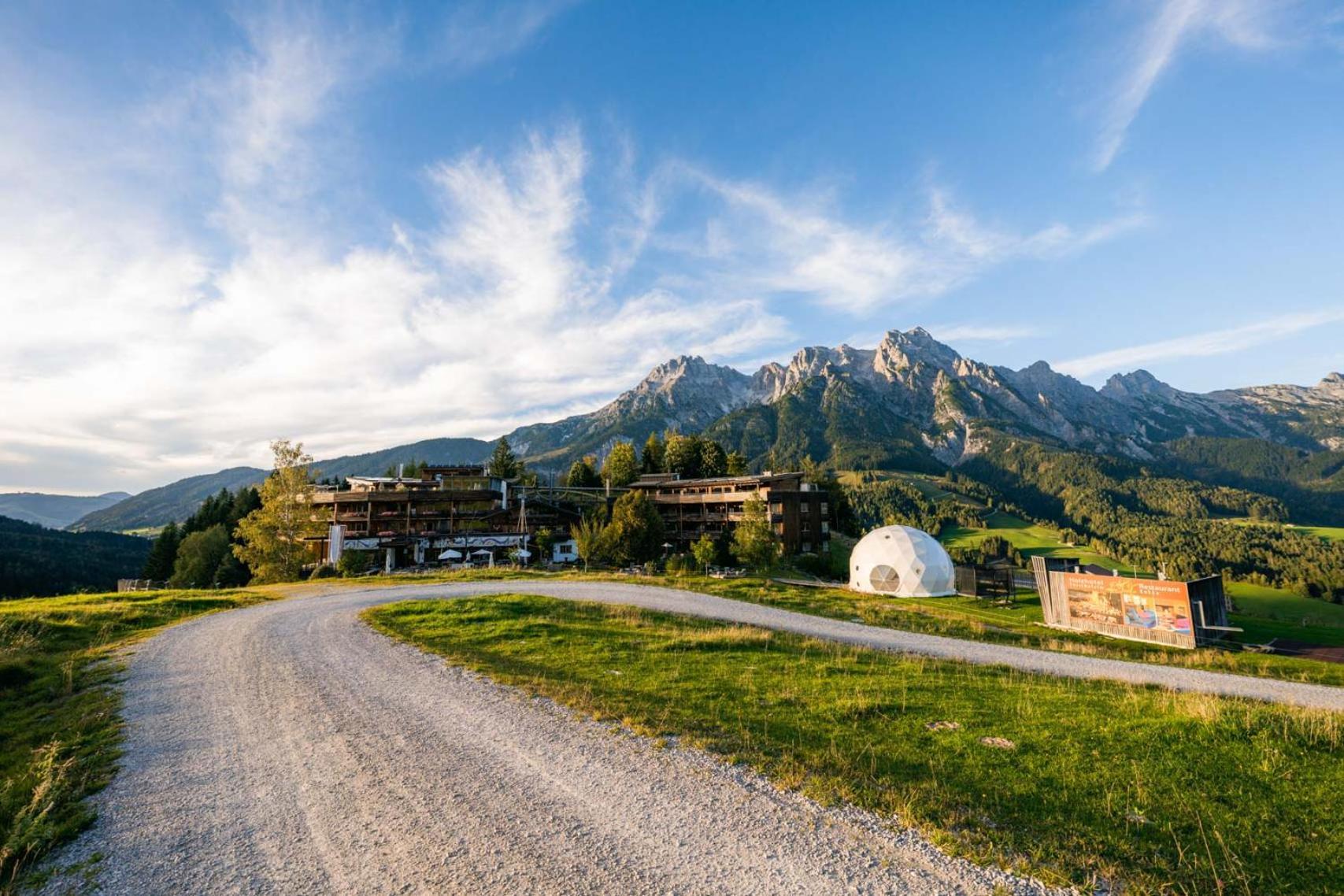 Holzhotel Forsthofalm Леоганг Екстериор снимка