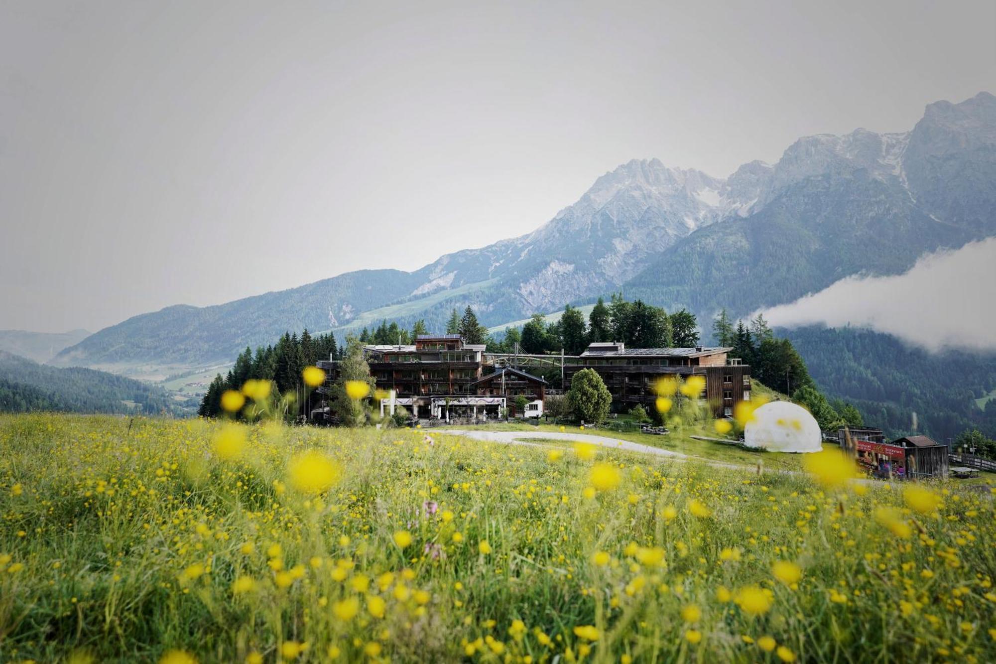 Holzhotel Forsthofalm Леоганг Екстериор снимка