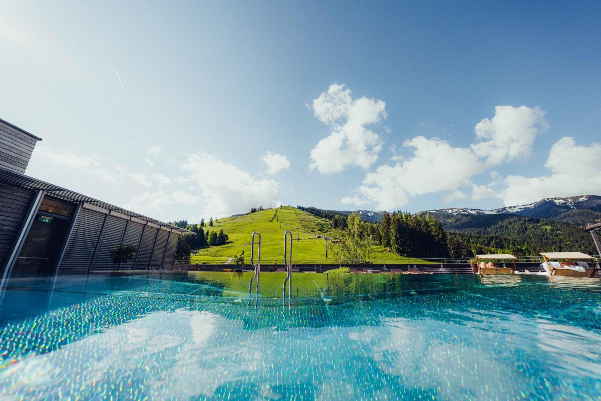 Holzhotel Forsthofalm Леоганг Екстериор снимка