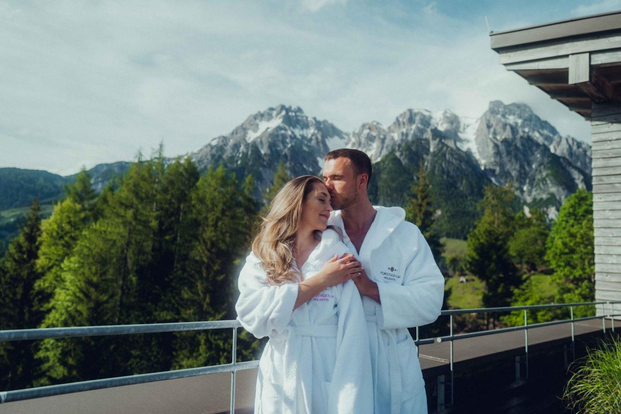 Holzhotel Forsthofalm Леоганг Екстериор снимка